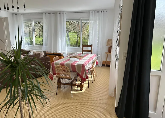 La Maison De Juju * Lacave